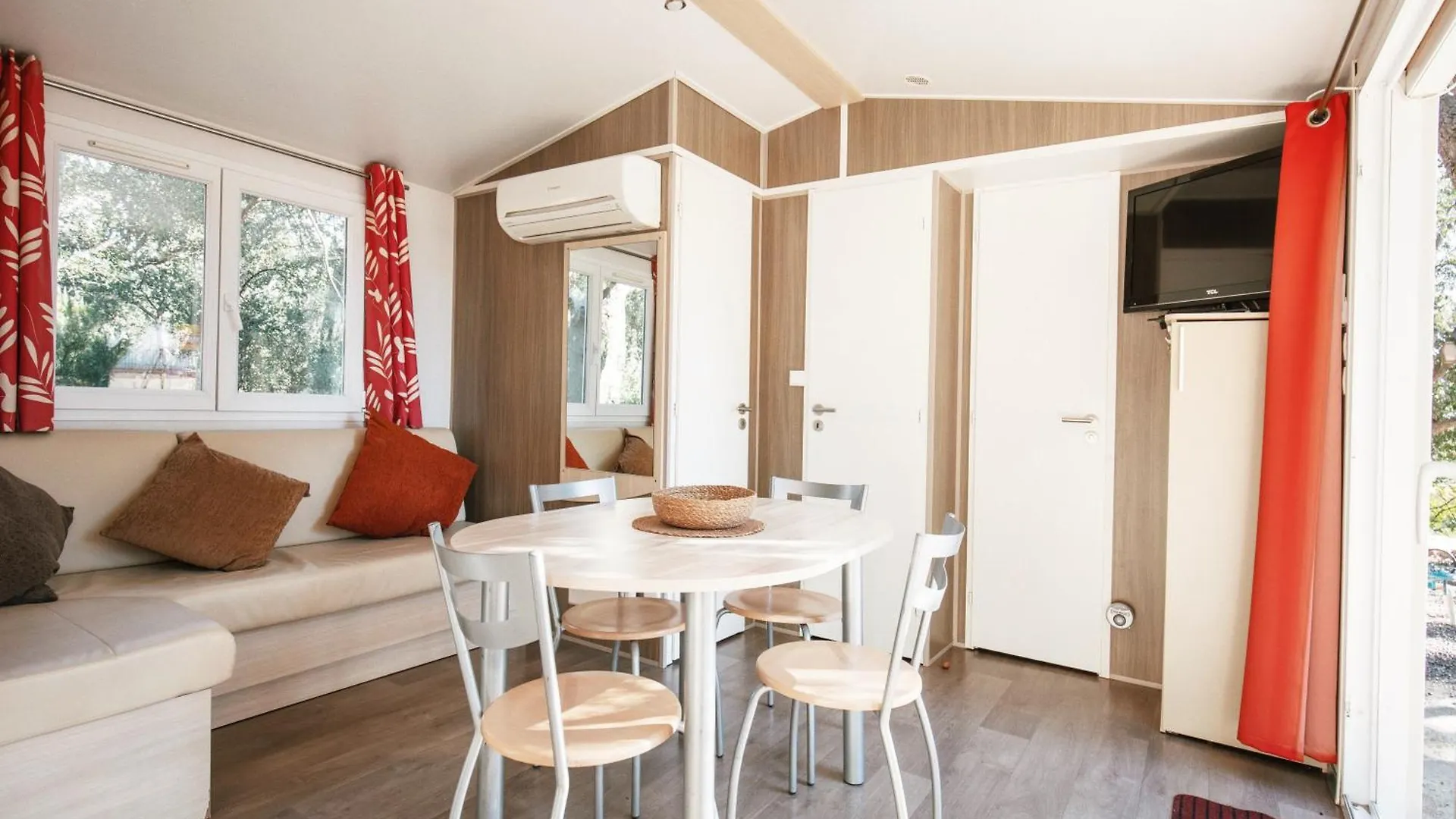 *** Penzion Hostal Rural Can Pau Cantallops Španělsko